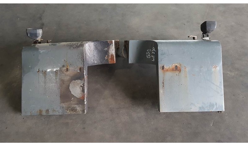Komatsu WA 270 - 3 - Fender/Kotflügel/Spatbord - Spārns - Celtniecības tehnika: foto 5 Komatsu WA 270 - 3 - Fender/Kotflügel/Spatbord - Spārns - Celtniecības tehnika: foto 5