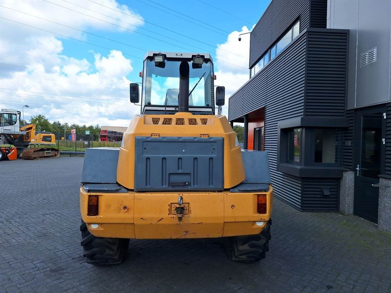 Liebherr L522 - Riteņu iekrāvējs: foto 3 Liebherr L522 - Riteņu iekrāvējs: foto 3