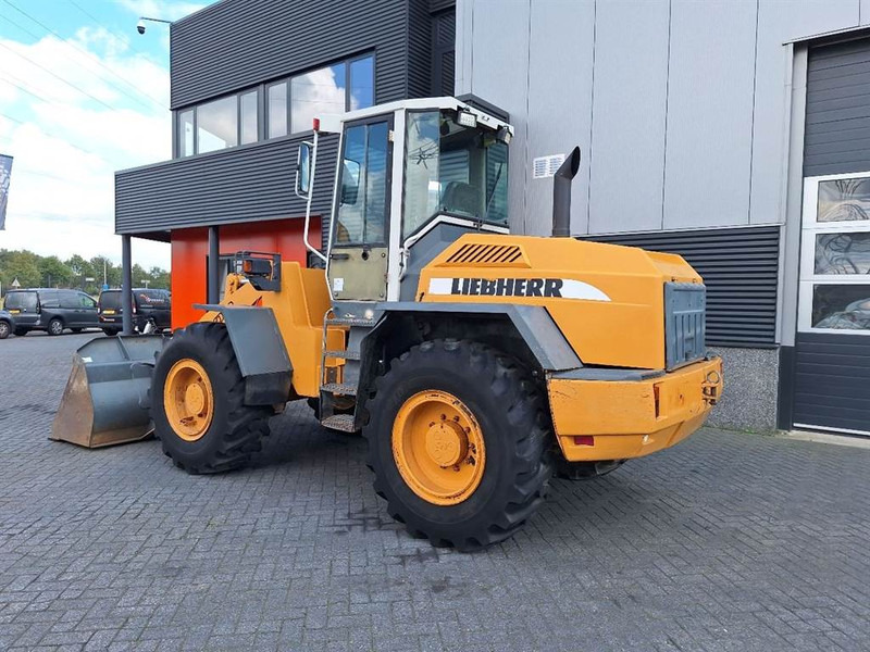 Liebherr L522 - Riteņu iekrāvējs: foto 2 Liebherr L522 - Riteņu iekrāvējs: foto 2