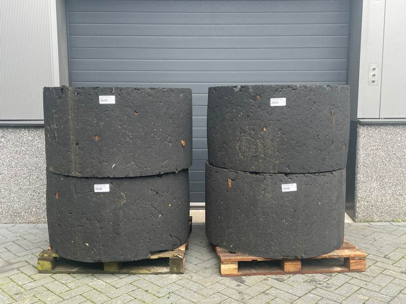 Liebherr LH40M-Trelleborg Brawler 45x10x24-Tire/Reifen/Band - Riepas un diski - Celtniecības tehnika: foto 1 Liebherr LH40M-Trelleborg Brawler 45x10x24-Tire/Reifen/Band - Riepas un diski - Celtniecības tehnika: foto 1