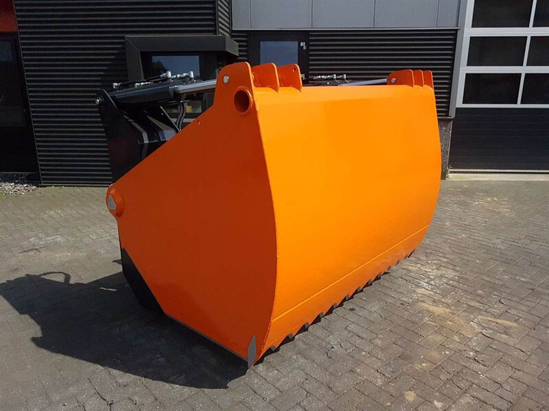MAMMUT SC195XL - Silage cutter/Silageschneider/Kuilhapper - Lopbarības sagatavošanas tehnika: foto 1 MAMMUT SC195XL - Silage cutter/Silageschneider/Kuilhapper - Lopbarības sagatavošanas tehnika: foto 1