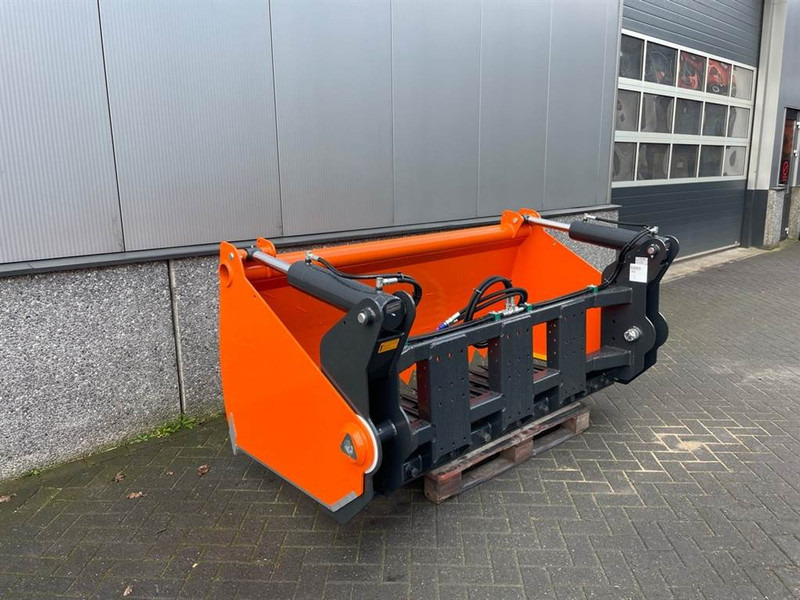 MAMMUT SC220M - Silage cutter/Silageschneider/Kuilhapper - Lopbarības sagatavošanas tehnika: foto 4 MAMMUT SC220M - Silage cutter/Silageschneider/Kuilhapper - Lopbarības sagatavošanas tehnika: foto 4