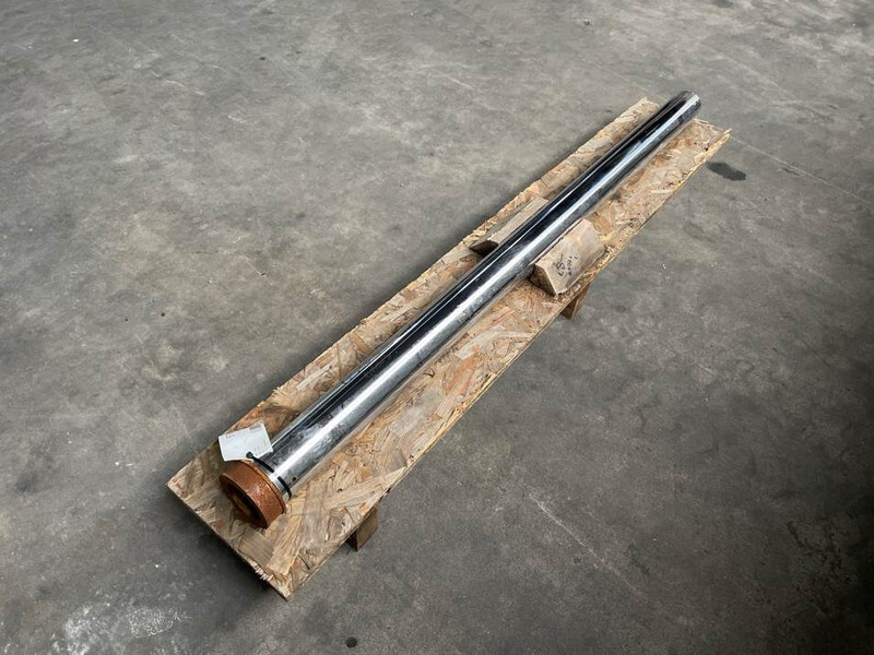 Manitou M/MXC-563481-Cylinder rods/Zylinderstangen - Hidraulika - Celtniecības tehnika: foto 2 Manitou M/MXC-563481-Cylinder rods/Zylinderstangen - Hidraulika - Celtniecības tehnika: foto 2