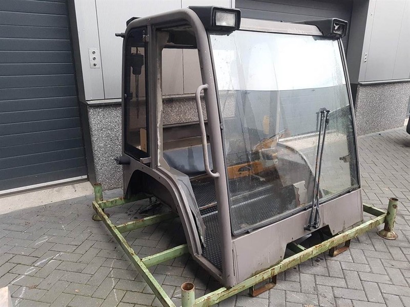 Manitou MLA627 - Cabin/Kabine/Cabine - Kabīne un interjers - Celtniecības tehnika: foto 1 Manitou MLA627 - Cabin/Kabine/Cabine - Kabīne un interjers - Celtniecības tehnika: foto 1
