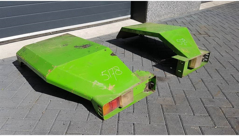 Manitou MT 1237 - Fender/Kotflügel/Spatbord - Spārns - Celtniecības tehnika: foto 1 Manitou MT 1237 - Fender/Kotflügel/Spatbord - Spārns - Celtniecības tehnika: foto 1