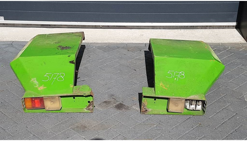 Manitou MT 1237 - Fender/Kotflügel/Spatbord - Spārns - Celtniecības tehnika: foto 2 Manitou MT 1237 - Fender/Kotflügel/Spatbord - Spārns - Celtniecības tehnika: foto 2