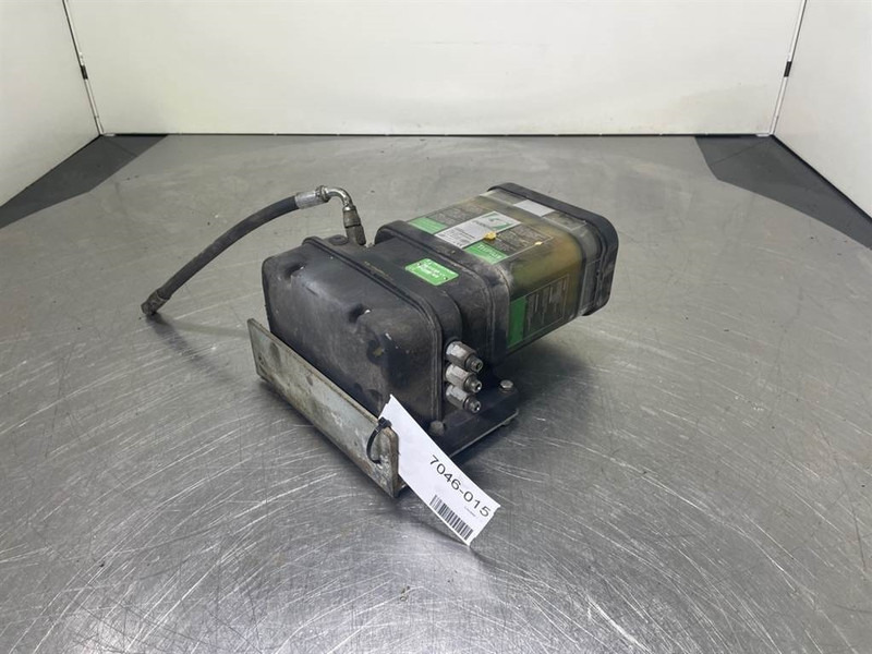 Mecalac 12MTX-F129083 12V-Lubricating system - Rāmis/ Šasija - Celtniecības tehnika: foto 2 Mecalac 12MTX-F129083 12V-Lubricating system - Rāmis/ Šasija - Celtniecības tehnika: foto 2