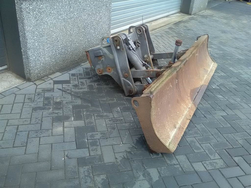 Mecalac 714 MW - 2,50MTR - Blade/Schild/Schuifblad - Rāmis/ Šasija: foto 1 Mecalac 714 MW - 2,50MTR - Blade/Schild/Schuifblad - Rāmis/ Šasija: foto 1