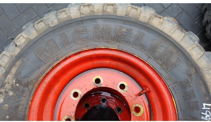 Michelin 335/80R18 (12.5R18) - Tyre/Reifen/Band - Riepas un diski - Celtniecības tehnika: foto 3 Michelin 335/80R18 (12.5R18) - Tyre/Reifen/Band - Riepas un diski - Celtniecības tehnika: foto 3