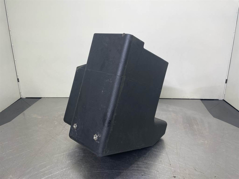 New Holland W110C-CNH 84491464-Fuel tank/Kraftstofftank - Rāmis/ Šasija - Celtniecības tehnika: foto 4 New Holland W110C-CNH 84491464-Fuel tank/Kraftstofftank - Rāmis/ Šasija - Celtniecības tehnika: foto 4