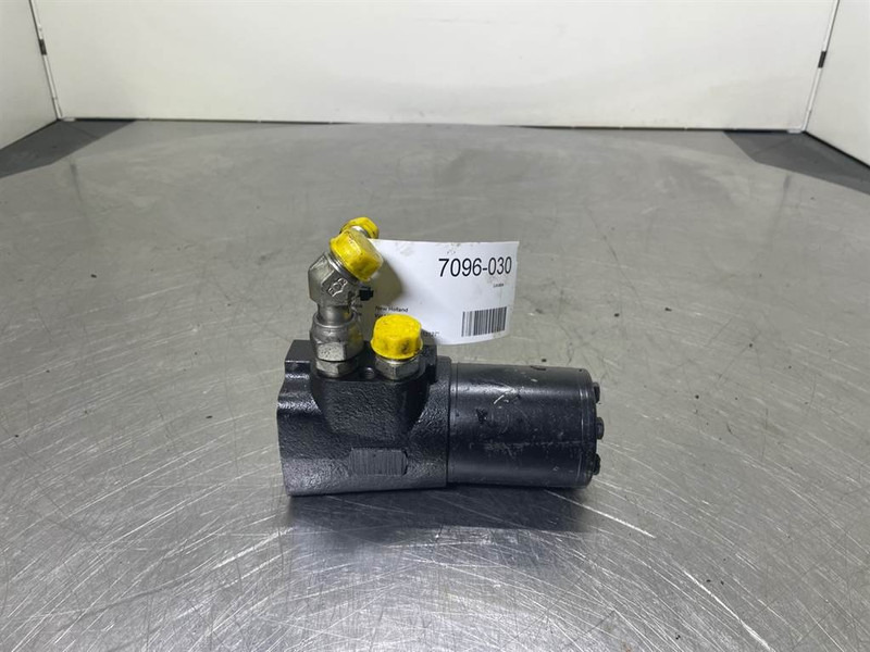 New Holland W110C-Eaton-Steering unit/Lenkeinheit/Orbitrol - Hidraulika - Celtniecības tehnika: foto 1 New Holland W110C-Eaton-Steering unit/Lenkeinheit/Orbitrol - Hidraulika - Celtniecības tehnika: foto 1