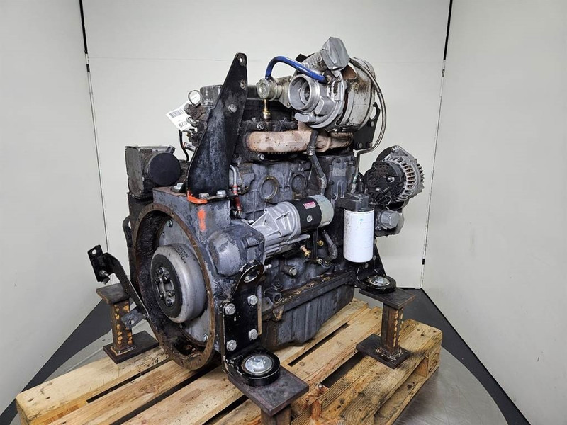 New Holland W110C-FPT F4HFE413J-Engine/Motor - Dzinējs - Celtniecības tehnika: foto 5 New Holland W110C-FPT F4HFE413J-Engine/Motor - Dzinējs - Celtniecības tehnika: foto 5