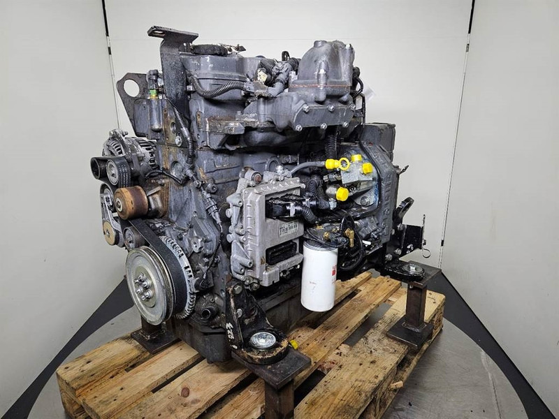 New Holland W110C-FPT F4HFE413J-Engine/Motor - Dzinējs - Celtniecības tehnika: foto 2 New Holland W110C-FPT F4HFE413J-Engine/Motor - Dzinējs - Celtniecības tehnika: foto 2