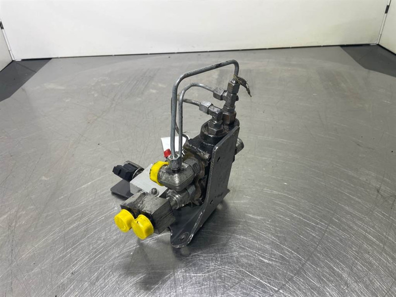 New Holland W110C - Priority valve/Prioritaetsventil - Hidraulika - Celtniecības tehnika: foto 3 New Holland W110C - Priority valve/Prioritaetsventil - Hidraulika - Celtniecības tehnika: foto 3