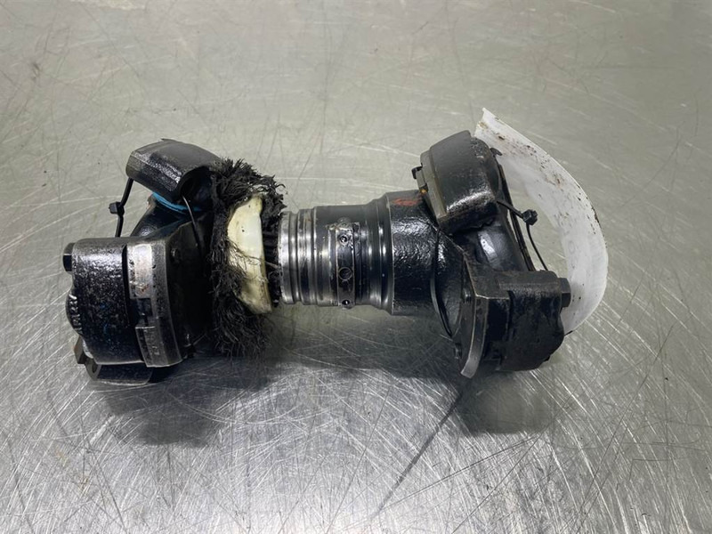 O & K L25.5 - Propshaft/Gelenkwelle/Cardanas - Asis un rezerves daļas - Celtniecības tehnika: foto 1 O & K L25.5 - Propshaft/Gelenkwelle/Cardanas - Asis un rezerves daļas - Celtniecības tehnika: foto 1