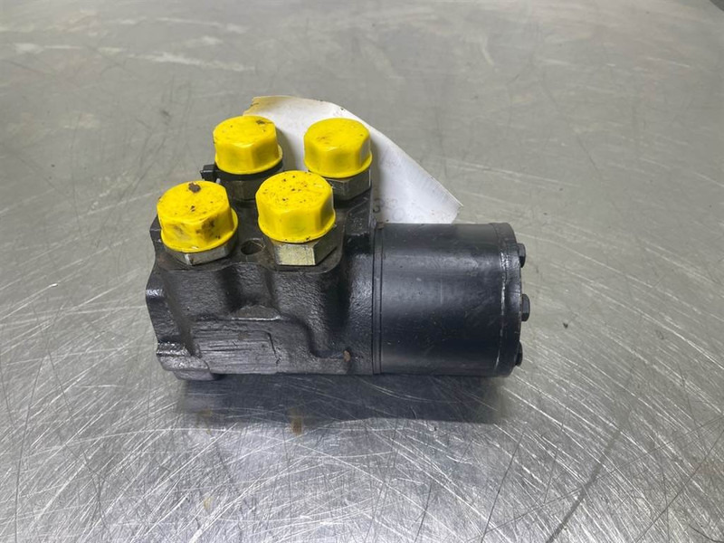 O & K L25.5 - Steering unit/Lenkeinheit/Orbitrol - Hidraulika - Celtniecības tehnika: foto 1 O & K L25.5 - Steering unit/Lenkeinheit/Orbitrol - Hidraulika - Celtniecības tehnika: foto 1