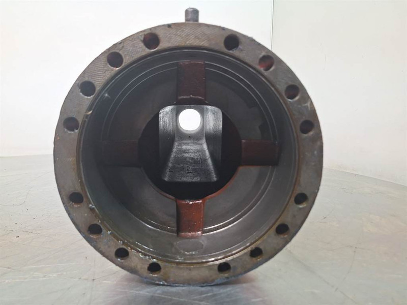 O & K L6 - 4711346 Axle housing/Achskörper/Astrechter - Asis un rezerves daļas - Celtniecības tehnika: foto 5 O & K L6 - 4711346 Axle housing/Achskörper/Astrechter - Asis un rezerves daļas - Celtniecības tehnika: foto 5