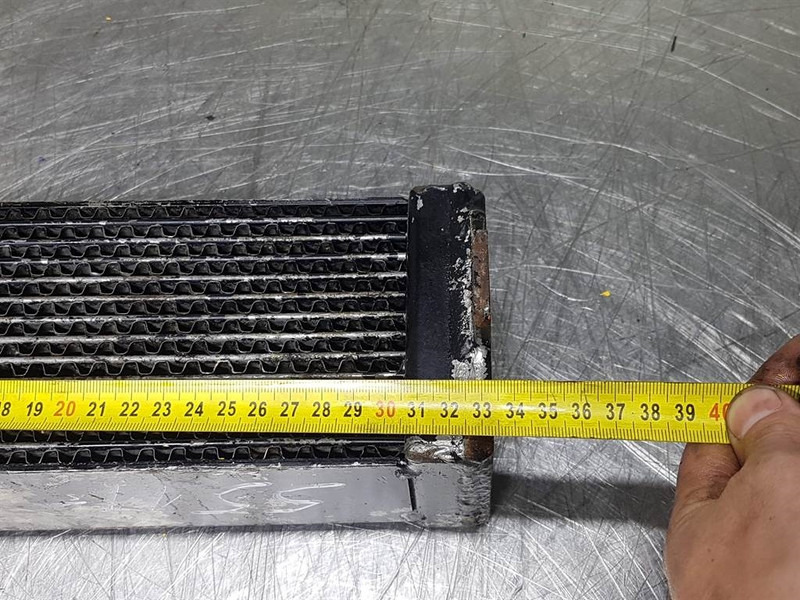 Hidraulika - Celtniecības tehnika - Oil cooler/Ölkühler/Oliekoeler: foto 6