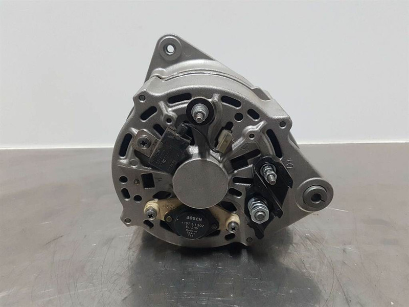 Perkins 1004-24V 55A-Alternator/Lichtmaschine/Dynamo - Dzinējs - Celtniecības tehnika: foto 5 Perkins 1004-24V 55A-Alternator/Lichtmaschine/Dynamo - Dzinējs - Celtniecības tehnika: foto 5