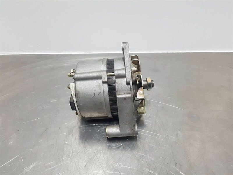 Perkins 4.236-14V 55A-Alternator/Lichtmaschine/Dynamo - Dzinējs - Celtniecības tehnika: foto 3 Perkins 4.236-14V 55A-Alternator/Lichtmaschine/Dynamo - Dzinējs - Celtniecības tehnika: foto 3