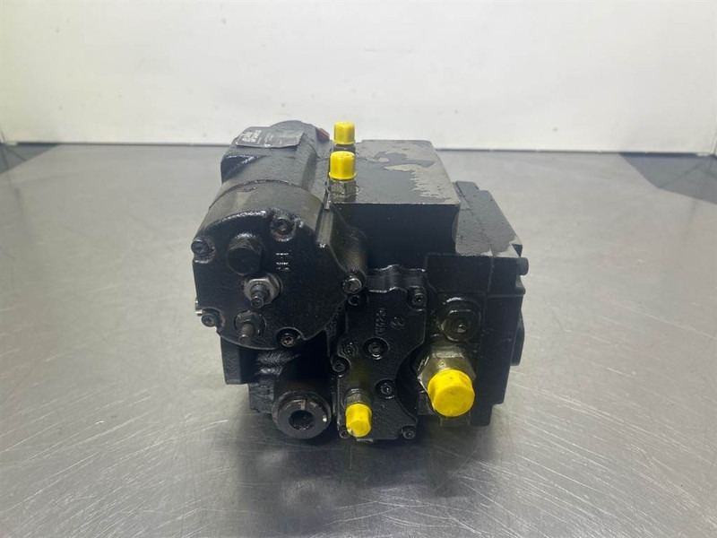 Sauer Danfoss 42R41CG3AN52P3G2F1A34-Drive pump/Fahrpumpe/Rijpomp - Hidraulika - Celtniecības tehnika: foto 2 Sauer Danfoss 42R41CG3AN52P3G2F1A34-Drive pump/Fahrpumpe/Rijpomp - Hidraulika - Celtniecības tehnika: foto 2