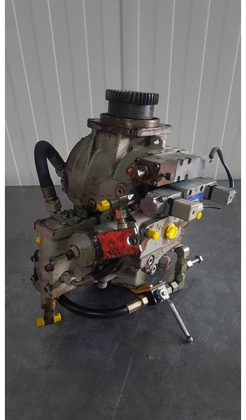 Sauer Sundstrand 90R100DK9B8 - Paus RL1051 - Pump - Hidraulika: foto 1 Sauer Sundstrand 90R100DK9B8 - Paus RL1051 - Pump - Hidraulika: foto 1