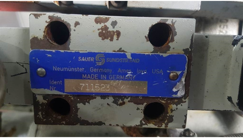 Sauer Sundstrand 90R100DK9B8 - Paus RL1051 - Pump - Hidraulika: foto 4 Sauer Sundstrand 90R100DK9B8 - Paus RL1051 - Pump - Hidraulika: foto 4