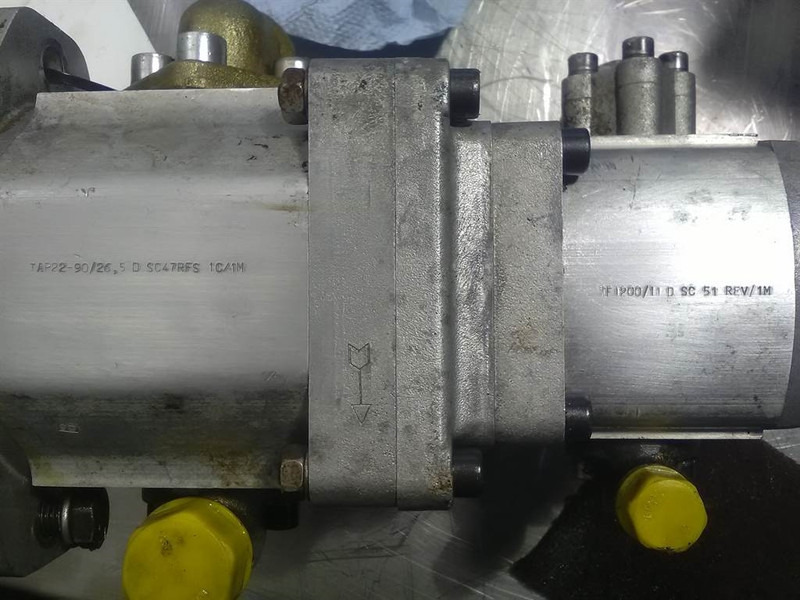 Sauer Sundstrand TAP22-90/26,5D - Gearpump - Hidraulika: foto 3 Sauer Sundstrand TAP22-90/26,5D - Gearpump - Hidraulika: foto 3