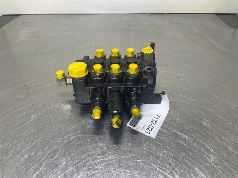 Schaeff SKL834-5520661860-Parker-Valve/Ventile/Ventiel - Hidraulika - Celtniecības tehnika: foto 1 Schaeff SKL834-5520661860-Parker-Valve/Ventile/Ventiel - Hidraulika - Celtniecības tehnika: foto 1