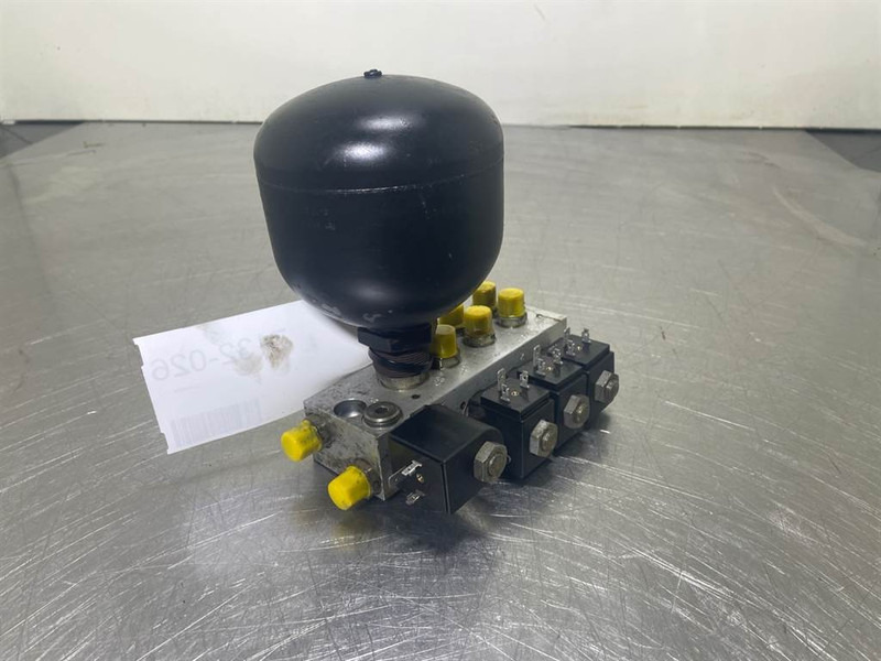 Schaeff SKL834-5572100026-Valve/Ventile/Ventiel - Hidraulika - Celtniecības tehnika: foto 1 Schaeff SKL834-5572100026-Valve/Ventile/Ventiel - Hidraulika - Celtniecības tehnika: foto 1