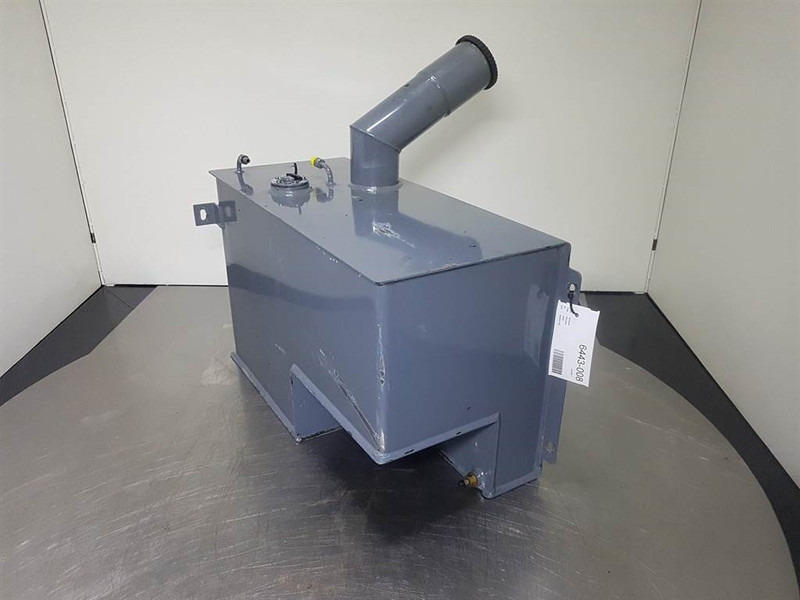 Schaeff SKL844-Terex 6453014001-Fuel tank/Kraftstofftank - Rāmis/ Šasija - Celtniecības tehnika: foto 1 Schaeff SKL844-Terex 6453014001-Fuel tank/Kraftstofftank - Rāmis/ Šasija - Celtniecības tehnika: foto 1