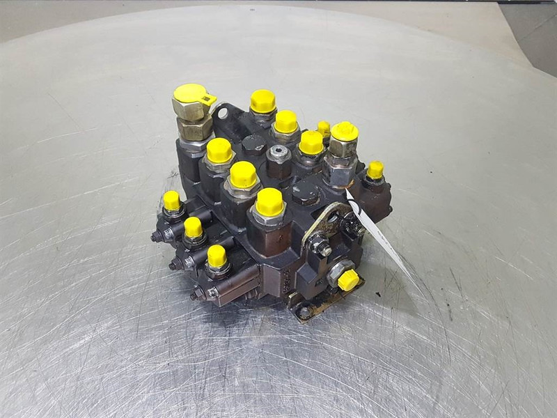 Schaeff SKL853-5520661768-Valve/Ventile/Ventiel - Hidraulika - Celtniecības tehnika: foto 3 Schaeff SKL853-5520661768-Valve/Ventile/Ventiel - Hidraulika - Celtniecības tehnika: foto 3