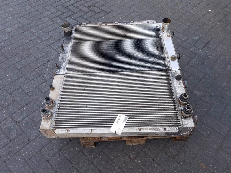 Sennebogen 818 - Cooler/Kühler/Koeler - Dzinējs un rezerves daļas - Celtniecības tehnika: foto 1 Sennebogen 818 - Cooler/Kühler/Koeler - Dzinējs un rezerves daļas - Celtniecības tehnika: foto 1