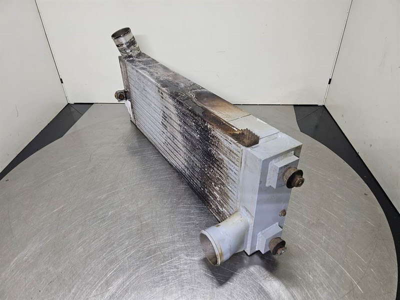 Sennebogen 835E - Intercooler/Ladeluftkühler/Luchtkoeler - Dzinējs - Celtniecības tehnika: foto 2 Sennebogen 835E - Intercooler/Ladeluftkühler/Luchtkoeler - Dzinējs - Celtniecības tehnika: foto 2