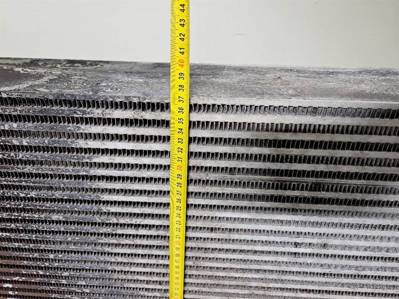 Sennebogen 835E - Intercooler/Ladeluftkühler/Luchtkoeler - Dzinējs - Celtniecības tehnika: foto 5 Sennebogen 835E - Intercooler/Ladeluftkühler/Luchtkoeler - Dzinējs - Celtniecības tehnika: foto 5