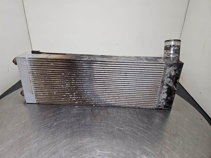 Sennebogen 835E - Intercooler/Ladeluftkühler/Luchtkoeler - Dzinējs - Celtniecības tehnika: foto 3 Sennebogen 835E - Intercooler/Ladeluftkühler/Luchtkoeler - Dzinējs - Celtniecības tehnika: foto 3