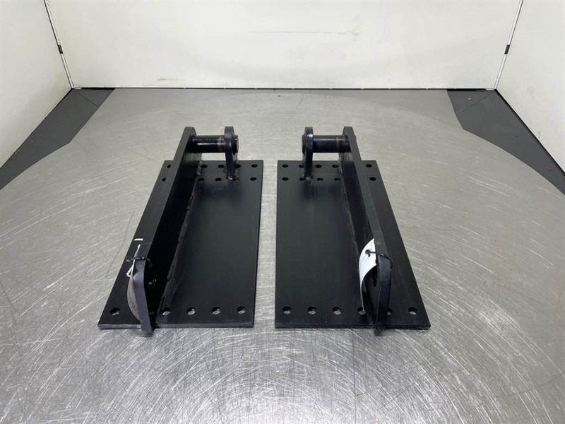 Terex TL/SKL/SKS - Adapter plate/Adapterplatte/Aanlasoor - Ātrā sakabe - Celtniecības tehnika: foto 1 Terex TL/SKL/SKS - Adapter plate/Adapterplatte/Aanlasoor - Ātrā sakabe - Celtniecības tehnika: foto 1