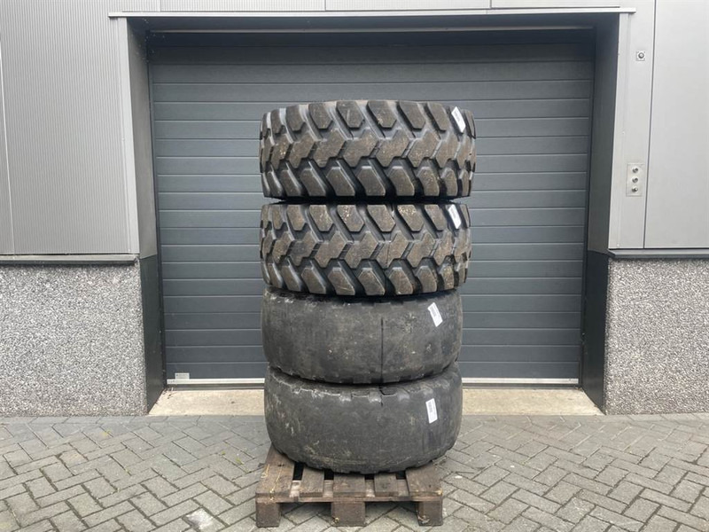 Terex TL120-BKT 400/70R20-Tire/Reifen/Band - Riepas un diski - Celtniecības tehnika: foto 1 Terex TL120-BKT 400/70R20-Tire/Reifen/Band - Riepas un diski - Celtniecības tehnika: foto 1