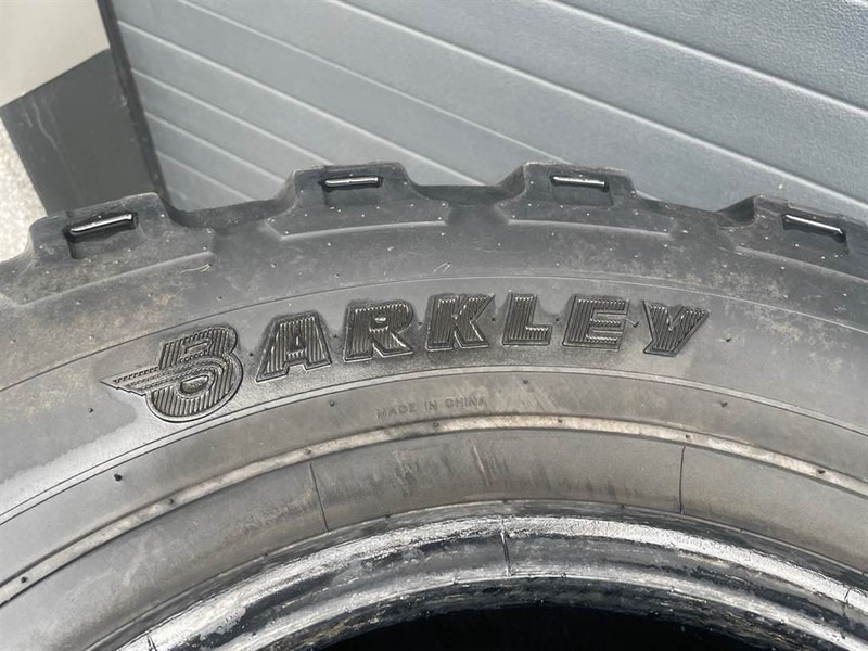 Terex TL120-Barkley 405/70R20-Tire/Reifen/Band - Riepas un diski - Celtniecības tehnika: foto 5 Terex TL120-Barkley 405/70R20-Tire/Reifen/Band - Riepas un diski - Celtniecības tehnika: foto 5