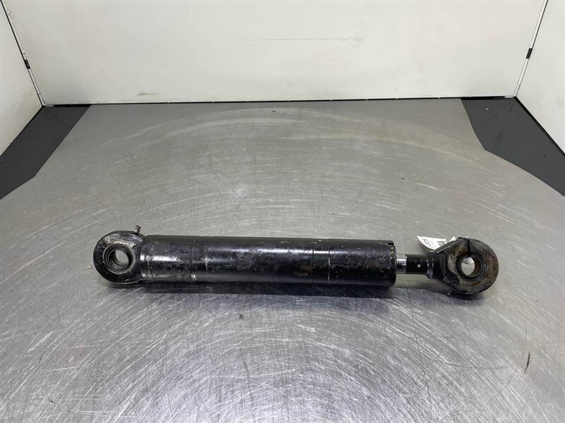Terex TL210-6500646000-Steering cylinder/Lenkzylinder - Hidraulika - Celtniecības tehnika: foto 3 Terex TL210-6500646000-Steering cylinder/Lenkzylinder - Hidraulika - Celtniecības tehnika: foto 3
