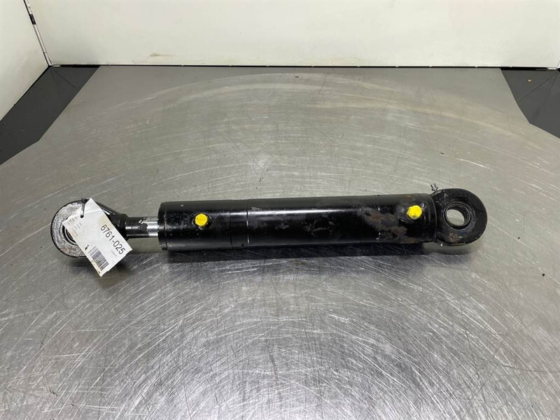 Terex TL210-6500646000-Steering cylinder/Lenkzylinder - Hidraulika - Celtniecības tehnika: foto 1 Terex TL210-6500646000-Steering cylinder/Lenkzylinder - Hidraulika - Celtniecības tehnika: foto 1