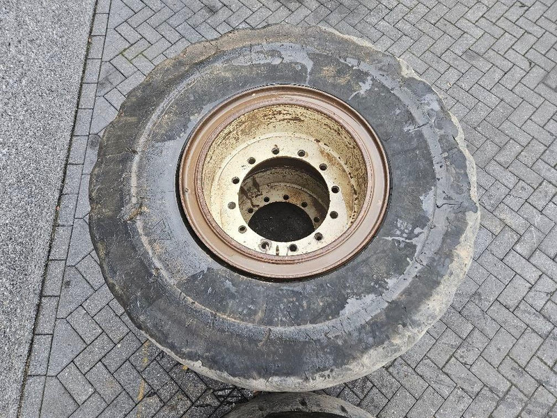 Terex TL260S-Banden 20.5-R25-Solid wheels / Full Gummi - Riepas un diski - Celtniecības tehnika: foto 5 Terex TL260S-Banden 20.5-R25-Solid wheels / Full Gummi - Riepas un diski - Celtniecības tehnika: foto 5