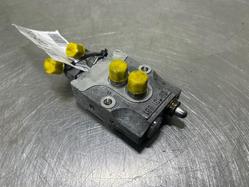 Terex TW150-6047883-Valve/Ventile/Ventiel - Hidraulika - Celtniecības tehnika: foto 1 Terex TW150-6047883-Valve/Ventile/Ventiel - Hidraulika - Celtniecības tehnika: foto 1