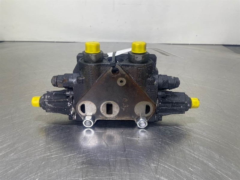 Terex TW150-6065955-Secties - Hidraulika - Celtniecības tehnika: foto 2 Terex TW150-6065955-Secties - Hidraulika - Celtniecības tehnika: foto 2