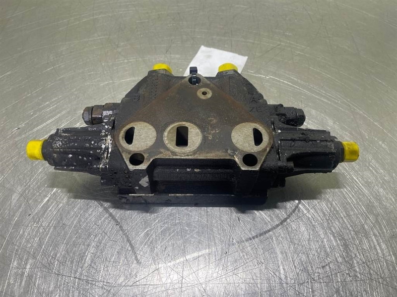 Terex TW150-6065955-Secties - Hidraulika - Celtniecības tehnika: foto 3 Terex TW150-6065955-Secties - Hidraulika - Celtniecības tehnika: foto 3