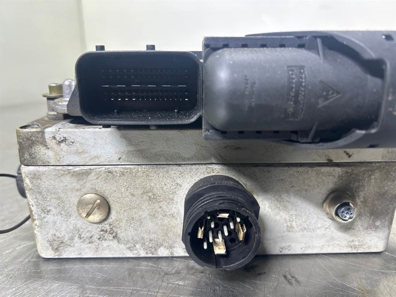 Terex TW150-6105408/6086501-ECU/Control box/Steuermodul - Elektrosistēma - Celtniecības tehnika: foto 4 Terex TW150-6105408/6086501-ECU/Control box/Steuermodul - Elektrosistēma - Celtniecības tehnika: foto 4