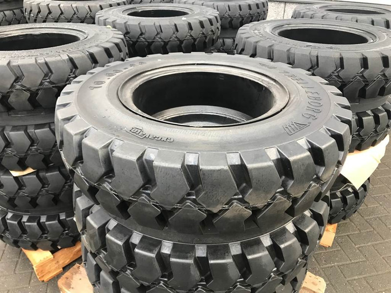 Trelleborg 12.00-20 Dual excavator solid-Tyre/Reifen/Banden - Riepas un diski - Celtniecības tehnika: foto 2 Trelleborg 12.00-20 Dual excavator solid-Tyre/Reifen/Banden - Riepas un diski - Celtniecības tehnika: foto 2