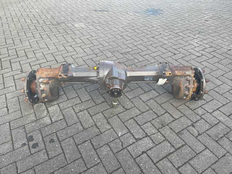 Volvo L30B-Z/X-411306793-ZF AV-230-Axle/Achse/As - Asis un rezerves daļas - Celtniecības tehnika: foto 1 Volvo L30B-Z/X-411306793-ZF AV-230-Axle/Achse/As - Asis un rezerves daļas - Celtniecības tehnika: foto 1