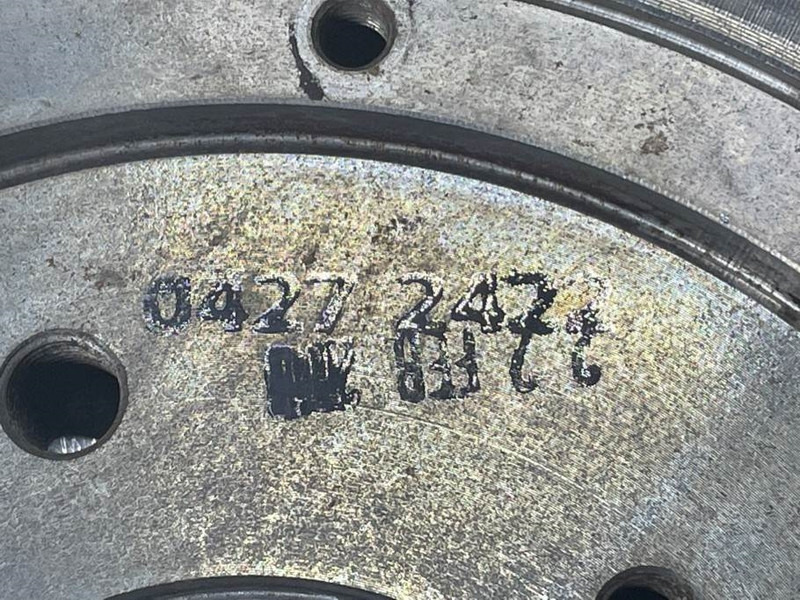 Volvo L30B-Z/X-Deutz TD2011L04I-04272422-Flywheel - Dzinējs - Celtniecības tehnika: foto 3 Volvo L30B-Z/X-Deutz TD2011L04I-04272422-Flywheel - Dzinējs - Celtniecības tehnika: foto 3