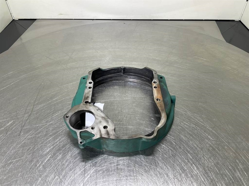 Volvo L30B-Z/X-TD2011L04I-Flywheel housing - Dzinējs - Celtniecības tehnika: foto 1 Volvo L30B-Z/X-TD2011L04I-Flywheel housing - Dzinējs - Celtniecības tehnika: foto 1